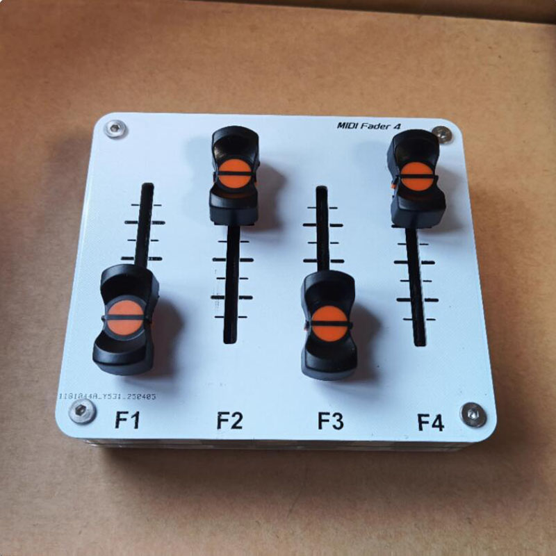 4-kanaals MIDI-duwstang 42 mm  - Midi Controller Pad recensie en prijs