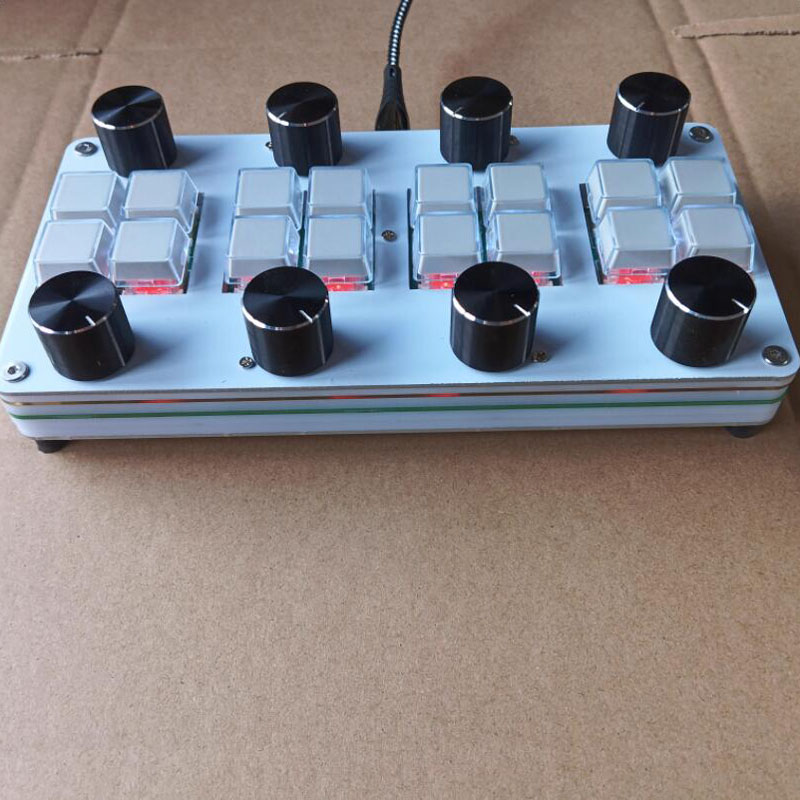 Met 8 schakelaars en 8 demping - Midi Controller Pad recensie en prijs